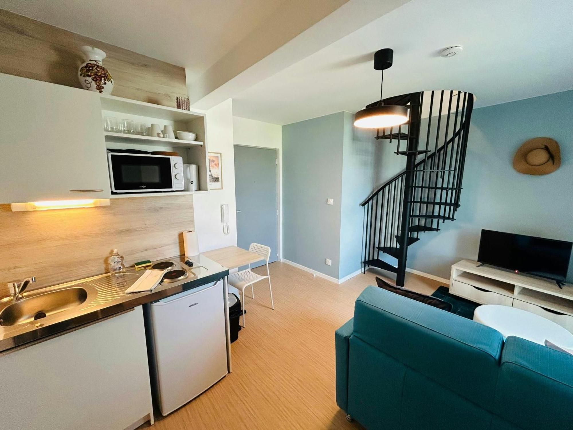 We Live In R - Duplex 502 Appartement *